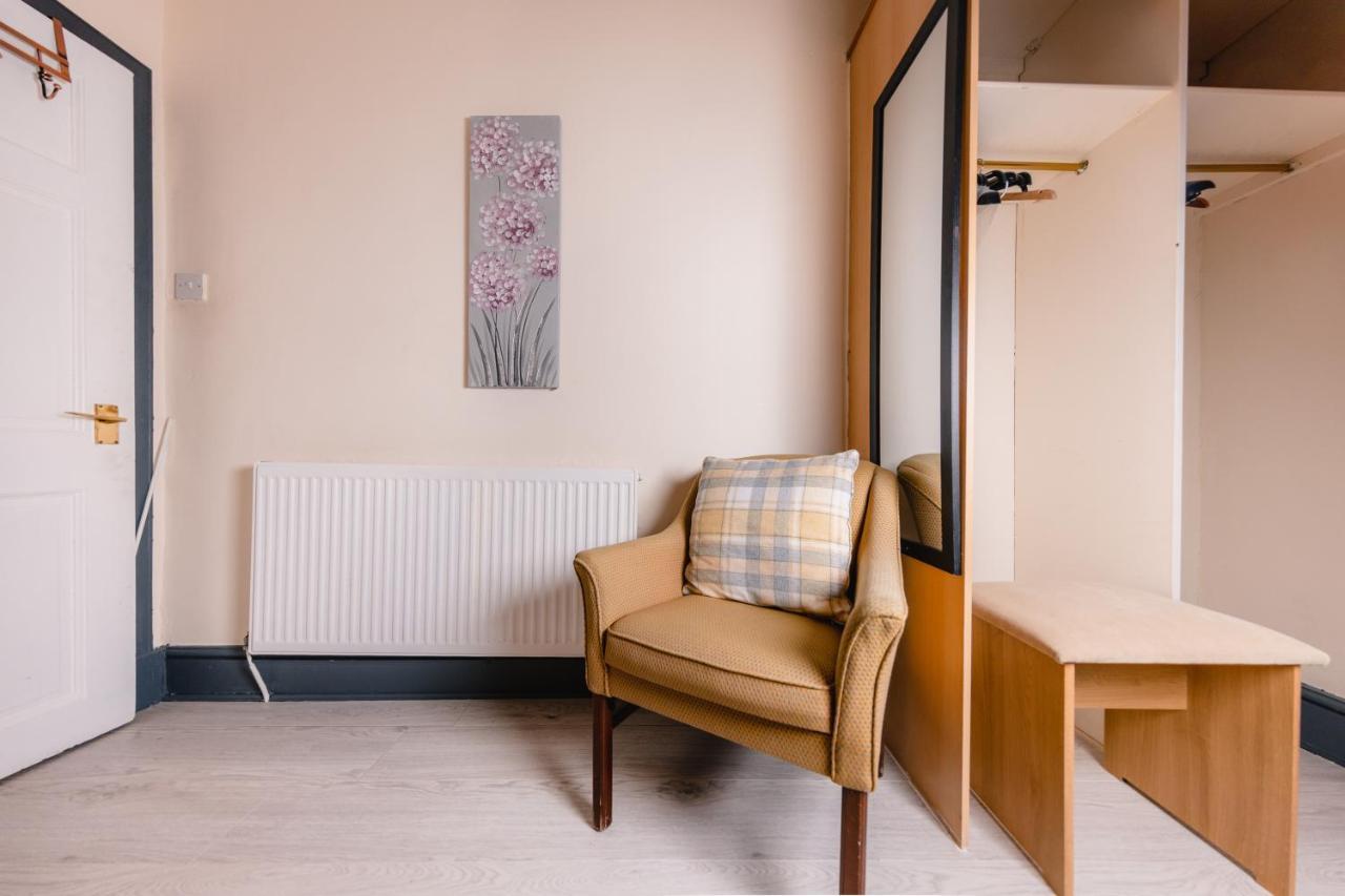Old Town Central Apartments By The Castle Edinburgh Ngoại thất bức ảnh