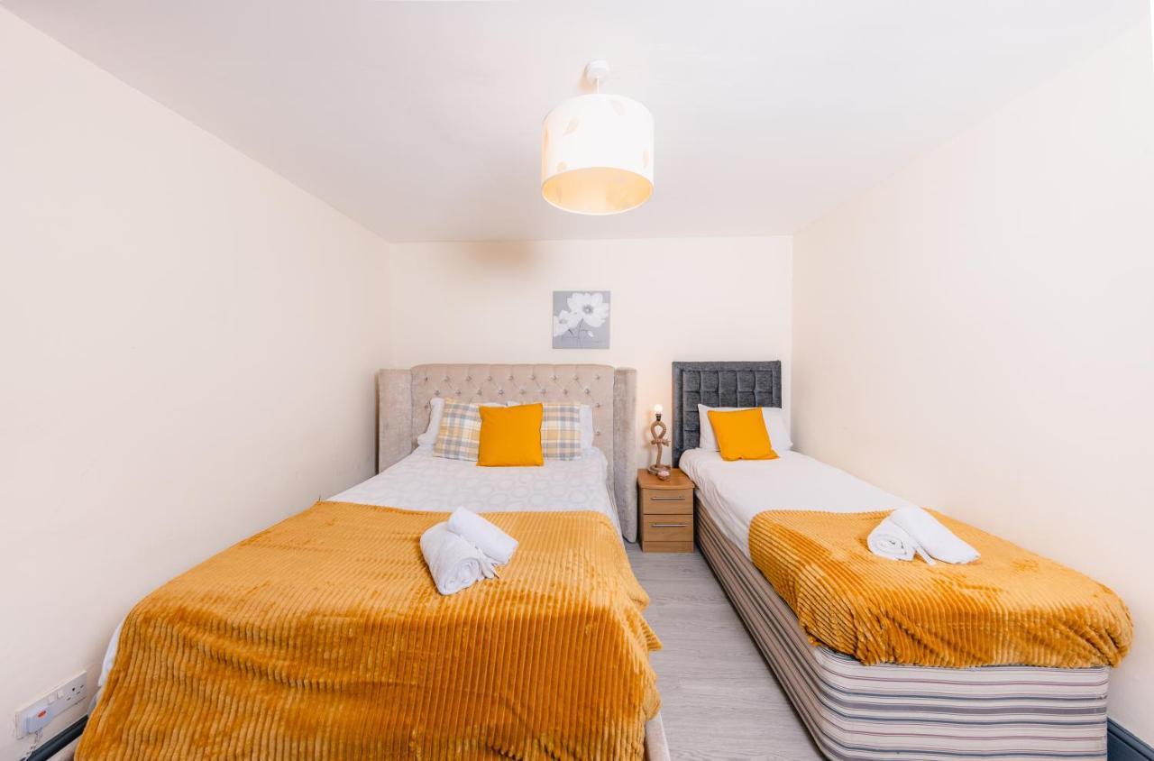 Old Town Central Apartments By The Castle Edinburgh Ngoại thất bức ảnh